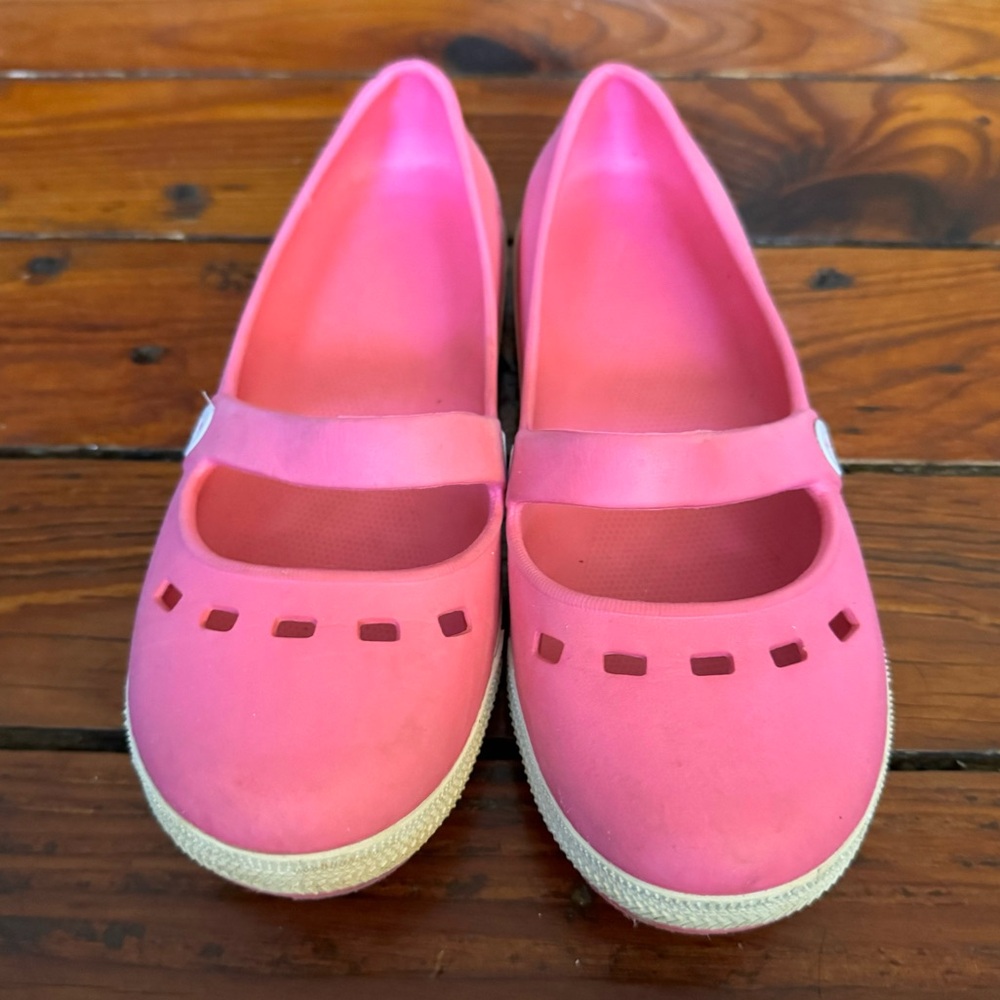 Airwalk MJ Convert Sz. 2 1/2 - 3 little girls rose pink shoes